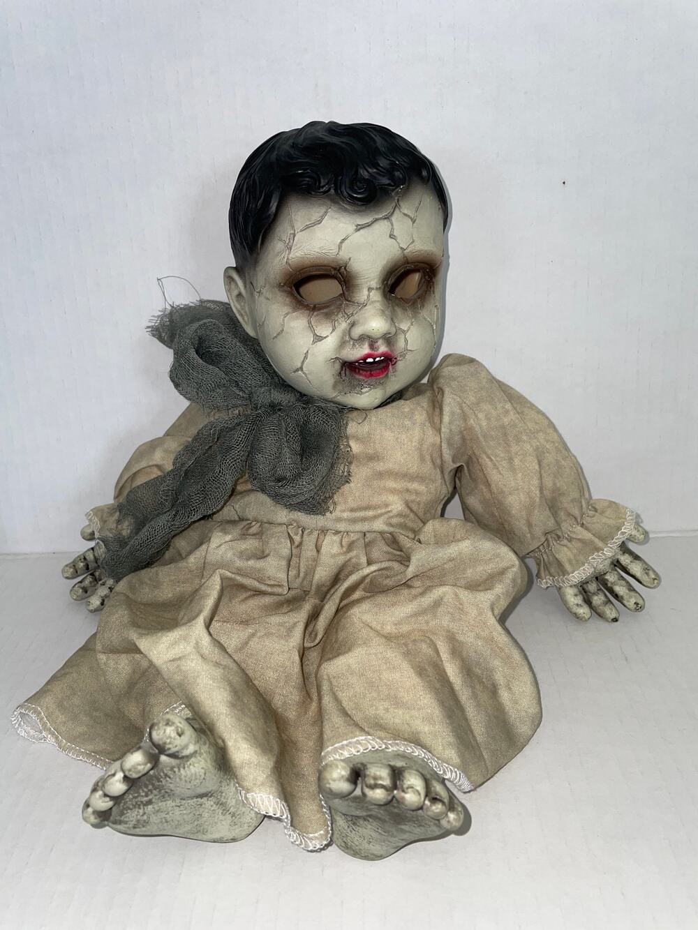 FORGOTTEN SPOOKY HAUNTED 15" DOLL WITH SOUND HAUNTED HOUSE PROP DECOR NWOT